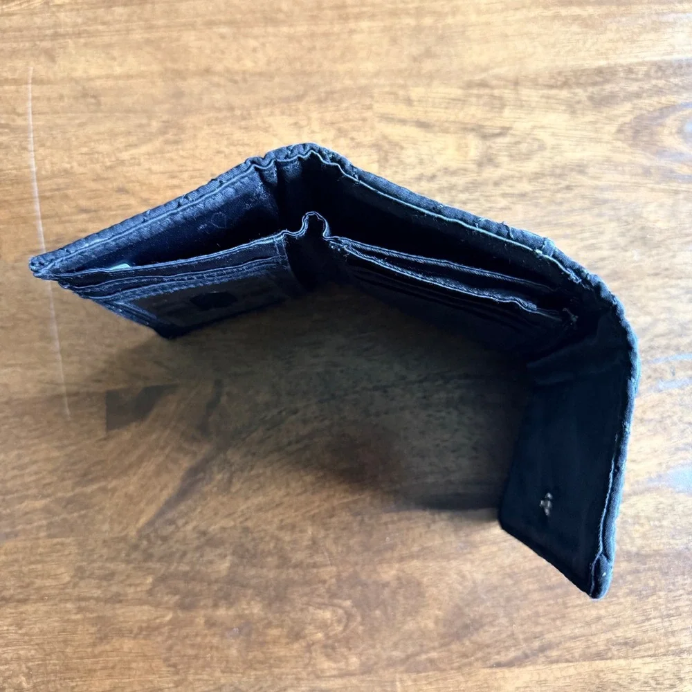 Vera Bradley Navy Blue Quilted Microfiber Trifold Wallet Snap Closure ID Window